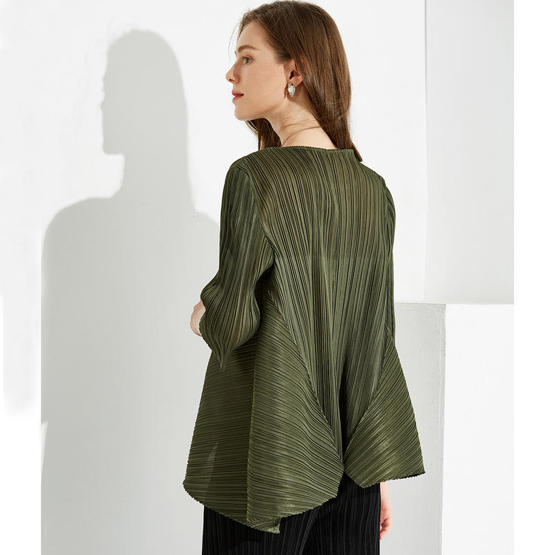Women’s Pleated Blouse with Three-Quarter Sleeves SP31